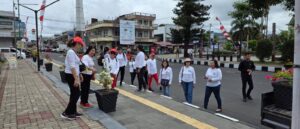 TP PKK Minahasa Tanam Bunga Sambut HUT ke-80 RI