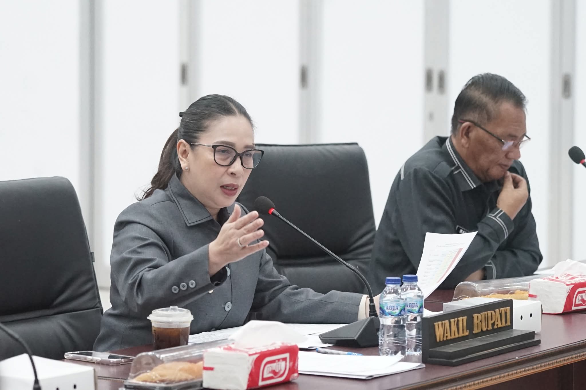 Wabup Vanda Sarundajang Dorong Sinergi OPD dalam Evaluasi Program MCSP 2025