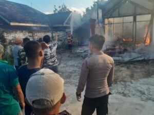 Rumah di Desa Wolaang Ludes Terbakar, Kerugian Capai Rp200 Juta