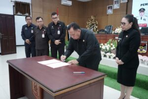 Bupati Robby Dondokambey Pimpin Sertijab Pejabat Administrator Pemkab Minahasa