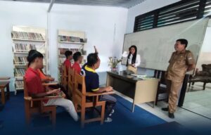 Hari Pertama KBM Program Pendidikan Kesetaraan di Lapas Tondano, WBP Antusias Ikuti Proses Belajar