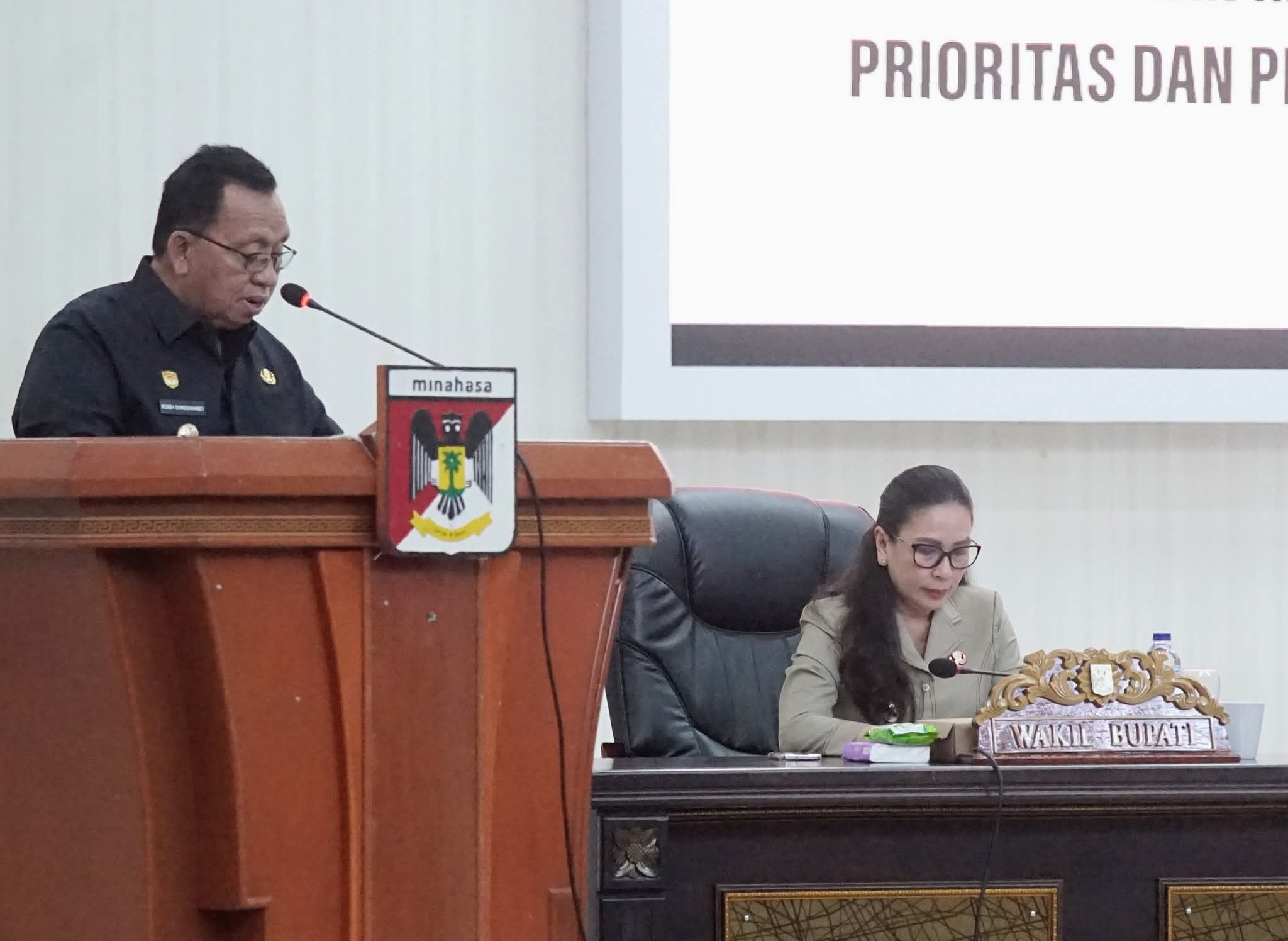 Pemkab Minahasa Sampaikan KUA–PPAS 2026, DPRD Gelar Rapat Paripurna Bahas Arah Kebijakan Pembangunan Daerah
