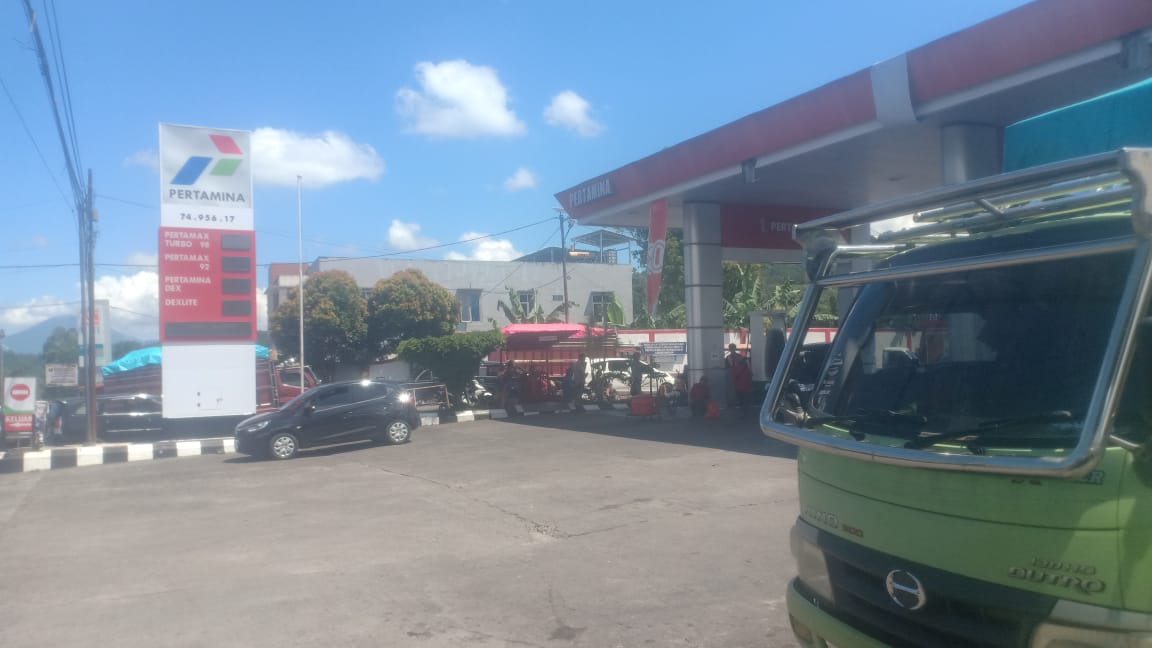 Warga Kakas Geram : Minta Kapolres Sikat Dugaan Penimbun Solar di Kalawiran