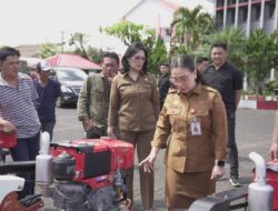 Petani Minahasa Terima Bantuan Traktor dari Kementan, Wabup Vanda Sarudajang Tekankan Pengelolaan Bersama