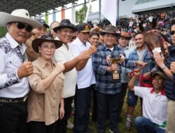 Wabup Minahasa Dampingi Gubernur Sulut Hadiri Kejuaraan Pacuan Kuda New Year Cup 2026 di Tompaso