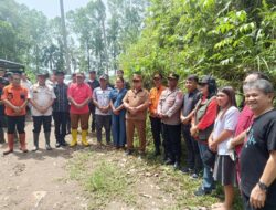 Bupati Minahasa Robby Dondokambey Tinjau Langsung Pos Pencarian Queentania Makal di Desa Kayuuwi