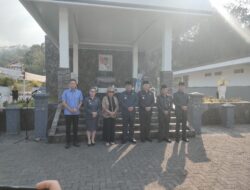 Wabup Vanda Sarundajang Dampingi Ziarah Gubernur Sulut di Makam SH Sarundajang