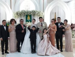 Sakral dan Penuh Sukacita, Zachary Pioh dan Sarah Dondokambey Resmi Diberkati di GMIM Petra Sawangan”