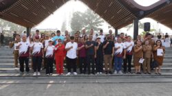 Peringati HUT ke-598 Kabupaten Minahasa, Robby Dondokambey Pimpin Apel Kerja dan Jalan Sehat, Serahkan Bantuan Pangan