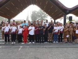 Peringati HUT ke-598 Kabupaten Minahasa, Robby Dondokambey Pimpin Apel Kerja dan Jalan Sehat, Serahkan Bantuan Pangan